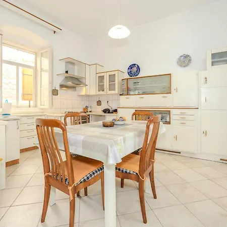 Holiday home Awesome In With Wifi *